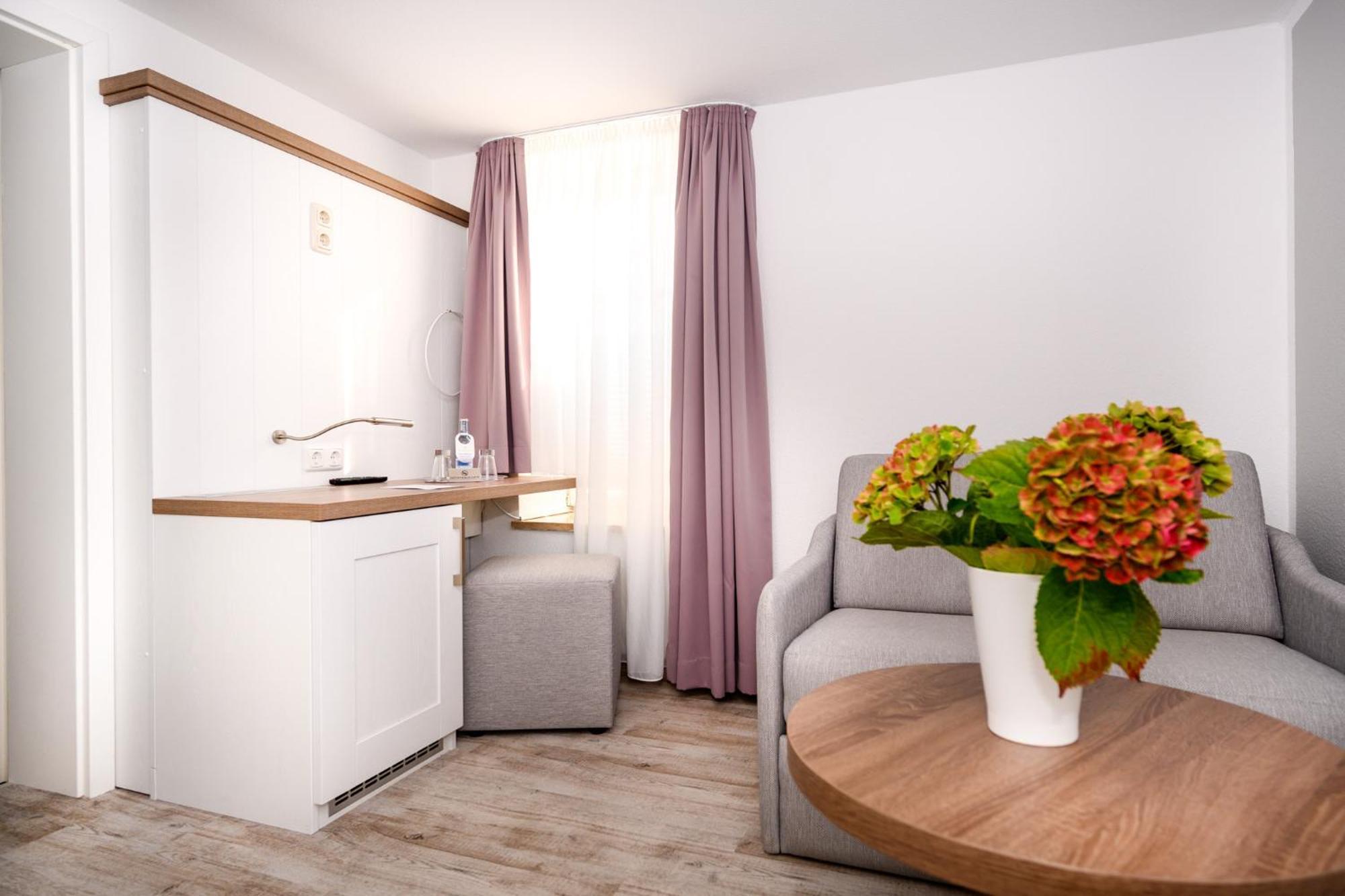 Hotel Zur Seemoewe 4*